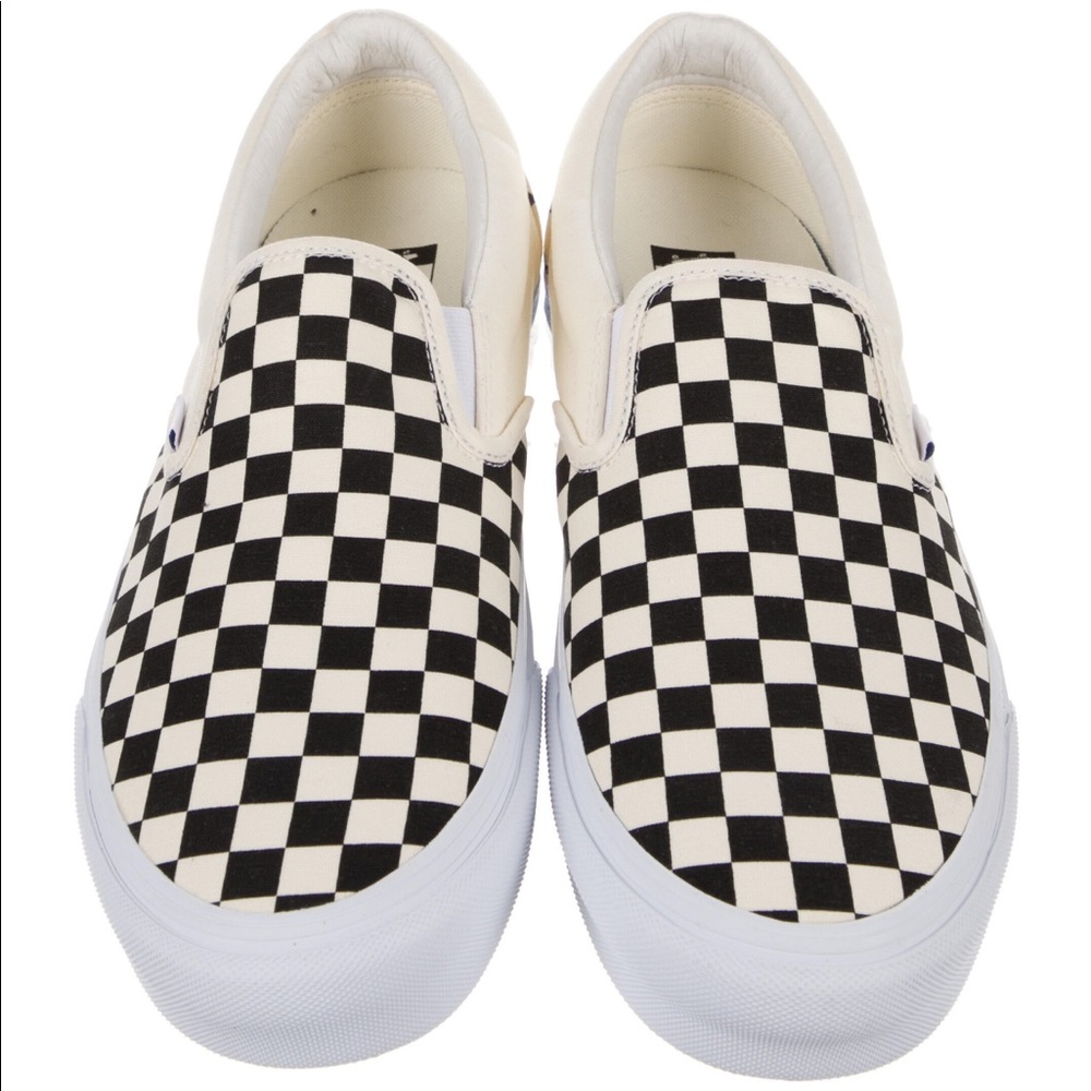And-slip on sneaker white printed round toes